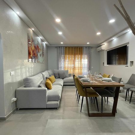 Markethome Bouganvilla Адехе Екстериор снимка