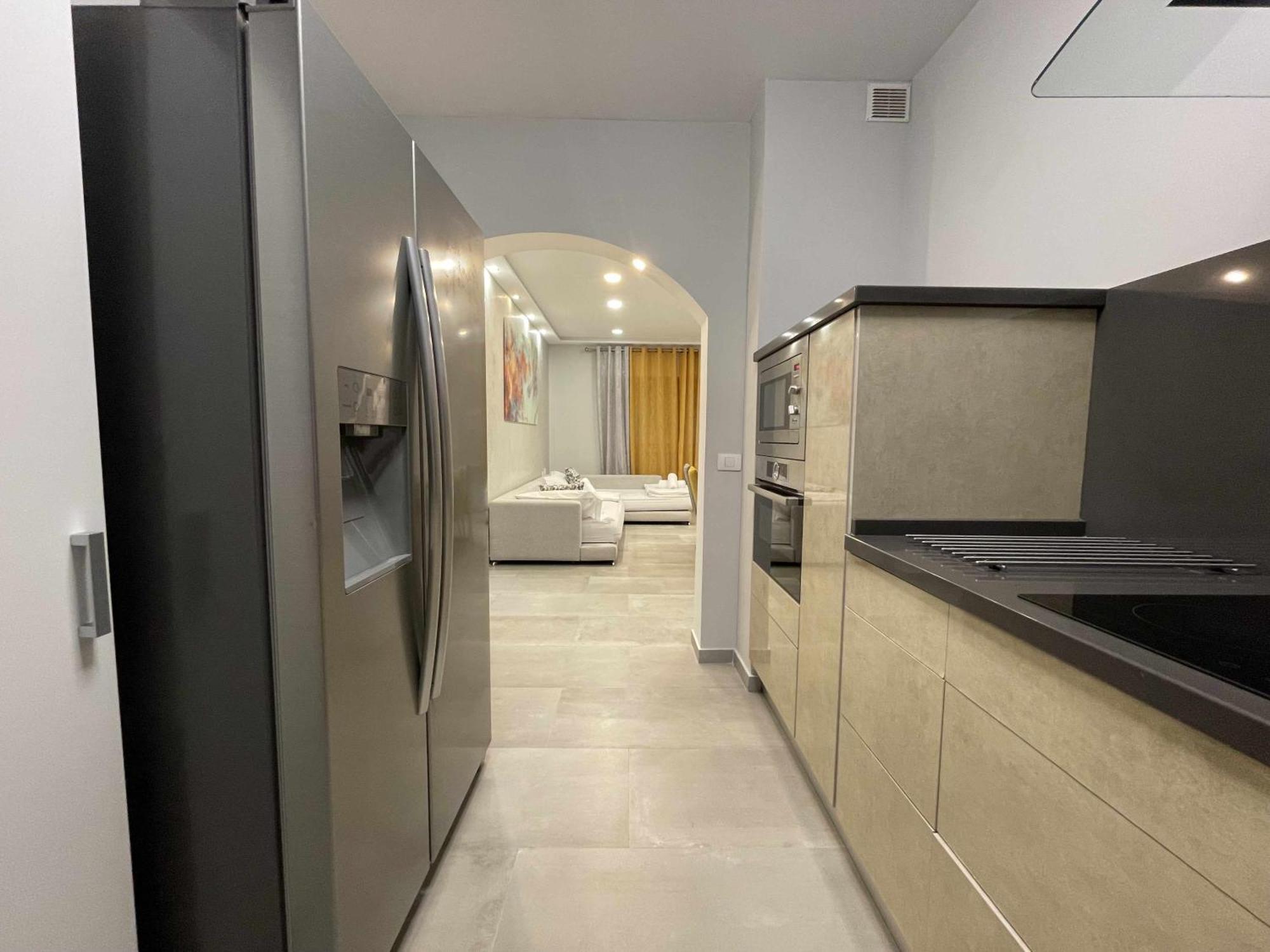 Markethome Bouganvilla Адехе Екстериор снимка