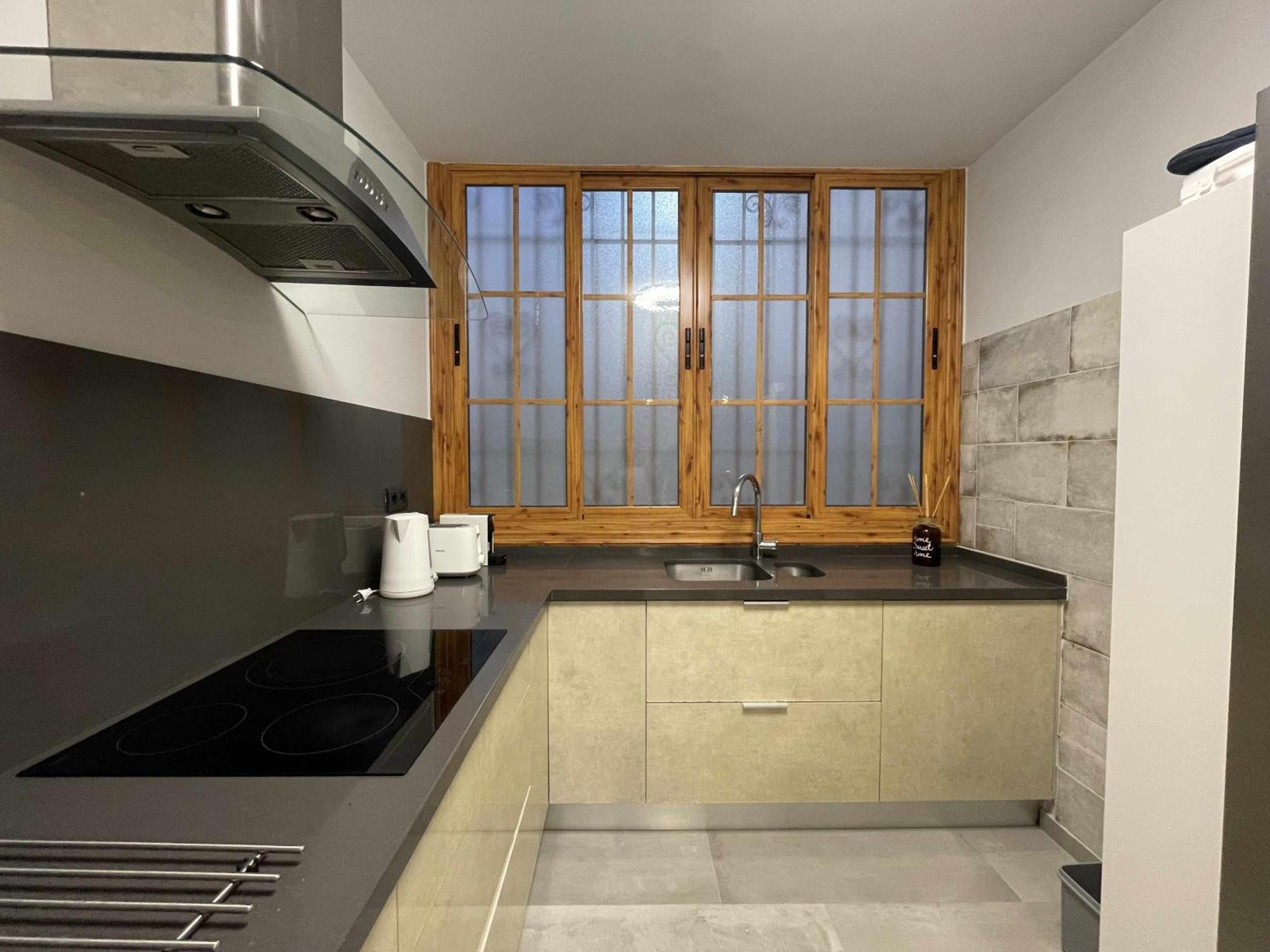 Markethome Bouganvilla Адехе Екстериор снимка