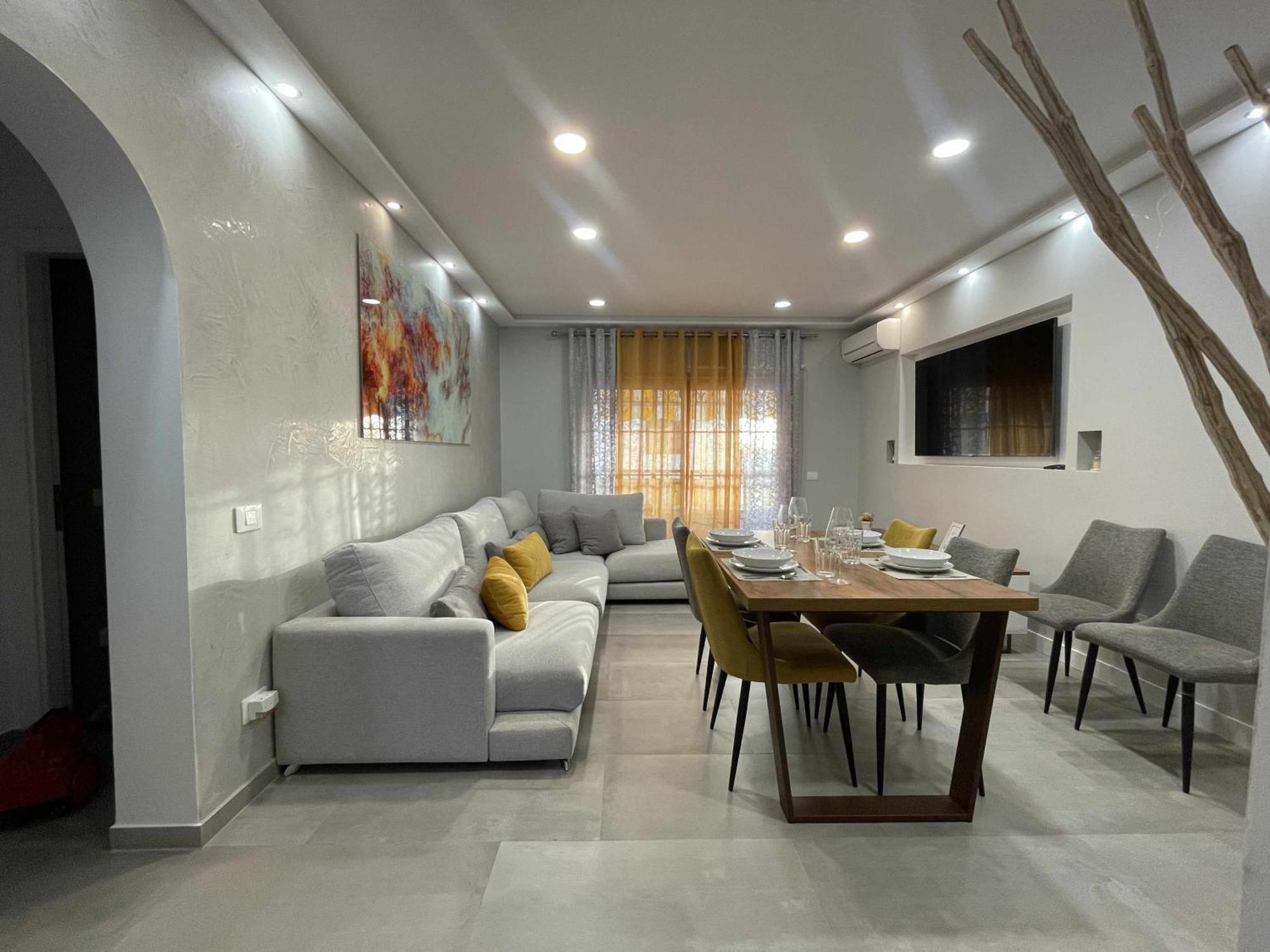 Markethome Bouganvilla Адехе Екстериор снимка